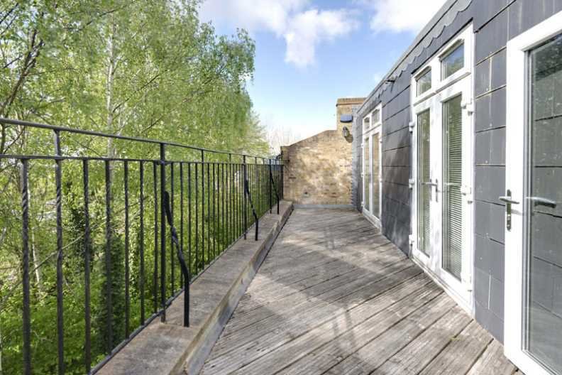 Townhouse in West Hampstead, Camden, England 2 - 17055197