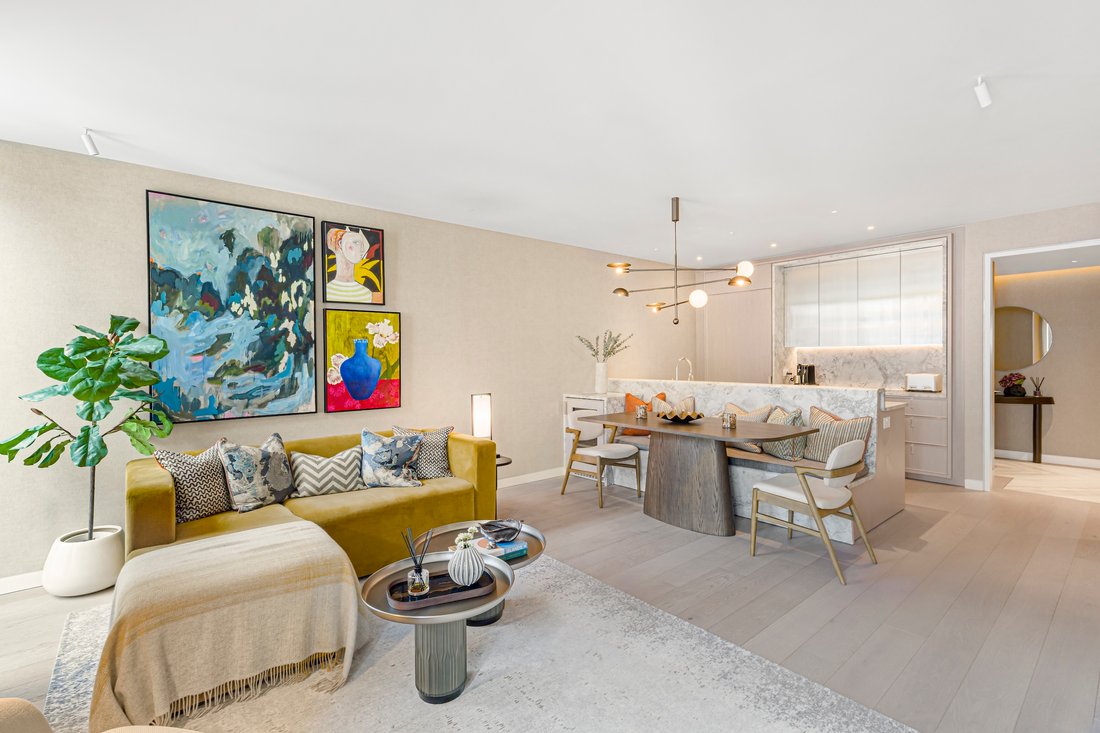 Apartment in Mayfair, Westminster, England 2 - 17049443