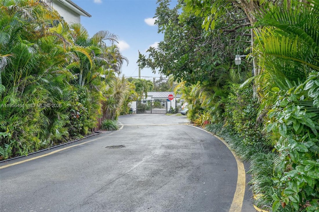 House in Miami, Florida, United States 5 - 17059529