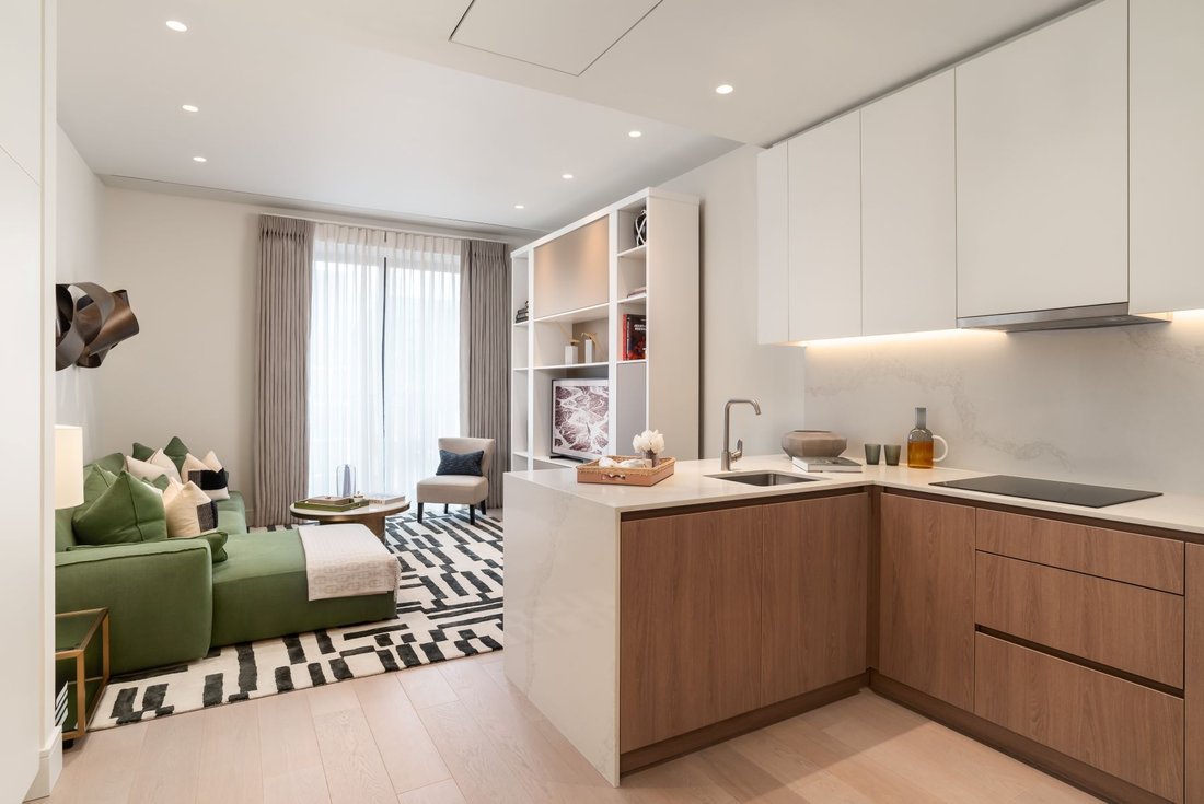 Apartment in Mayfair, Westminster, England 3 - 17048229