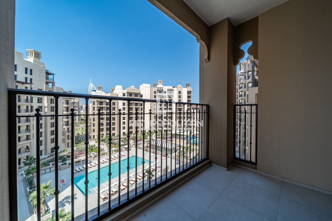 Apartment in Umm Suqeim, Dubai, United Arab Emirates 4 - 17003894
