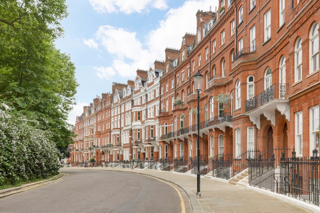 Apartment in Brompton, Kensington And Chelsea, England 1 - 17049296