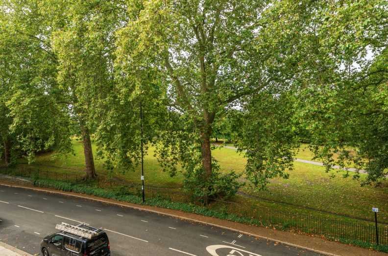 Townhouse in Primrose Hill, Camden, England 4 - 17055181