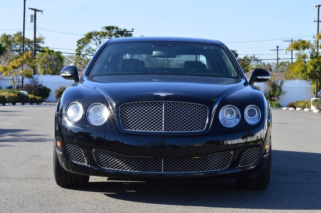 Sedan in Los Angeles, CA, United States 2 - 17057035