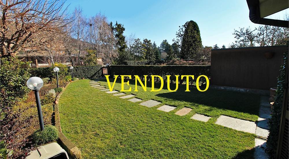 Villa in San Fermo della Battaglia, Lombardy, Italy 1 - 15802108