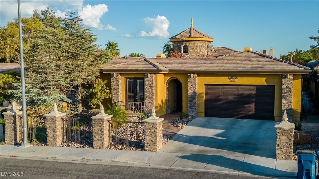 House in Las Vegas, Nevada, United States 1 - 17050130