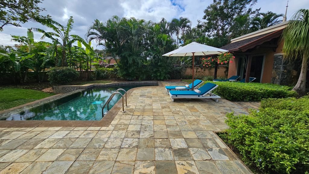 Villa in Albion, Rivière Noire District, Mauritius 1 - 17051779