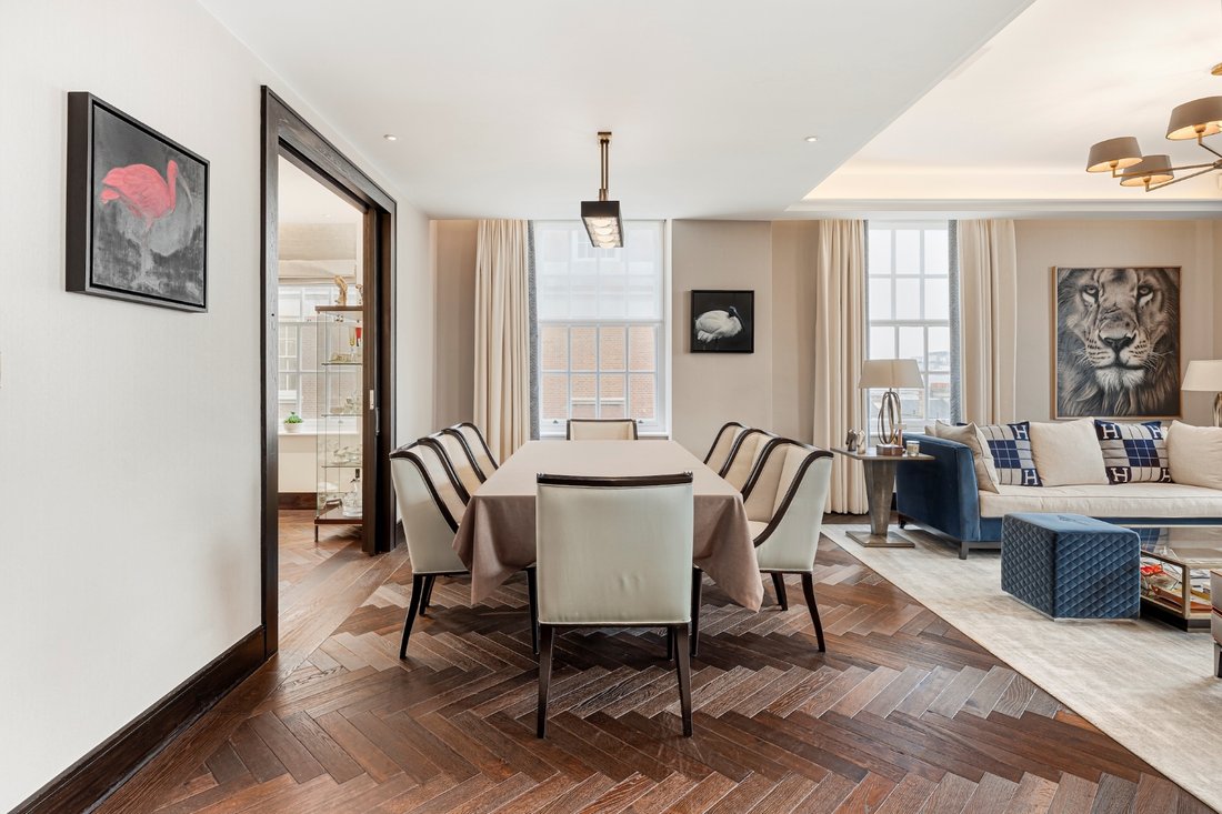Apartment in Mayfair, Westminster, England 5 - 17048265