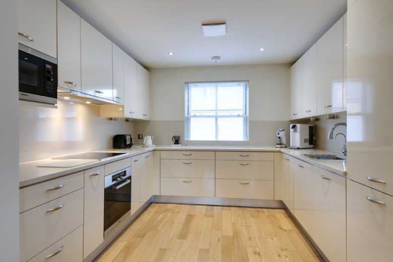 Townhouse in West Hampstead, Camden, England 4 - 17055197