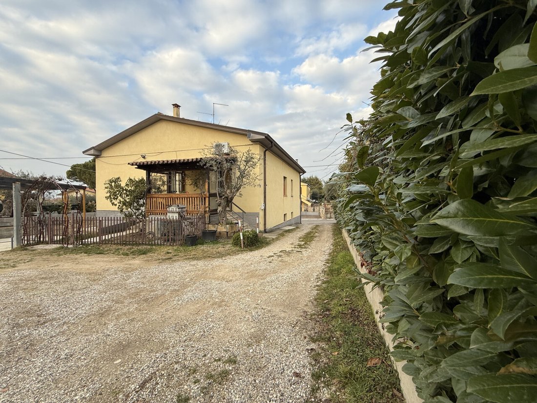 House in Lazise, Veneto, Italy 1 - 17056990
