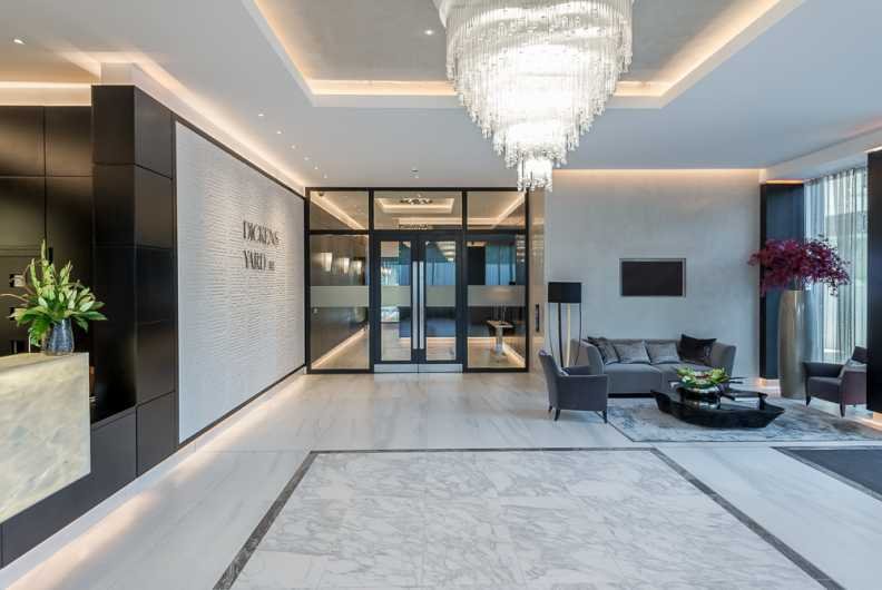 Apartment in Ealing (London Borough of Ealing), Ealing, England 2 - 17055359