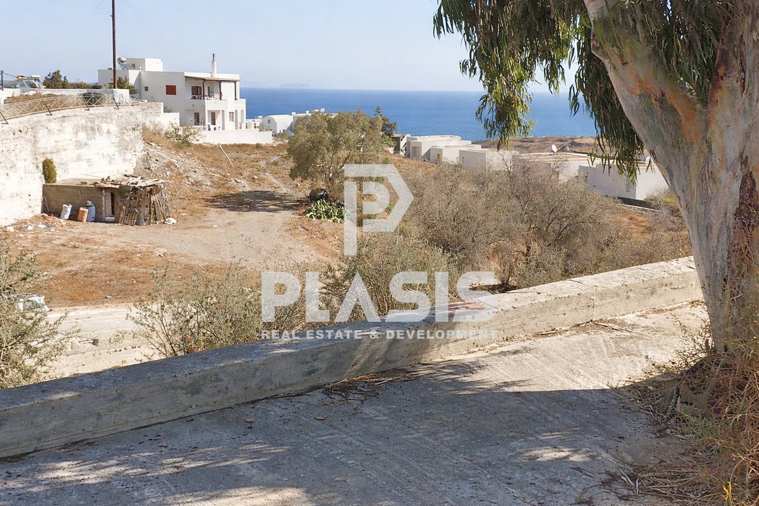 Land in Thira, Aegean, Greece 2 - 17048620