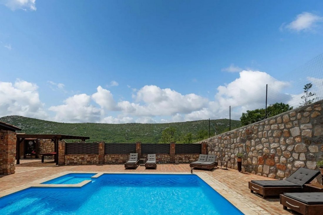 Villa in Vinodolska opcina, Primorje-Gorski Kotar County, Croatia 4 - 17059622