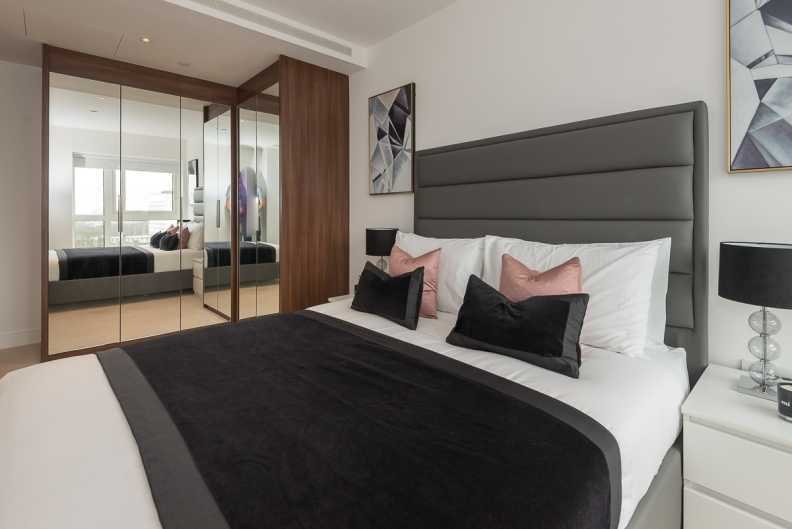 Apartment in Ealing (London Borough of Ealing), Ealing, England 4 - 17055385