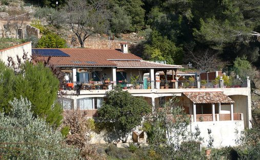 Villa in Vaugines-Les Faisses-Peyrard, Draguignan, France 1