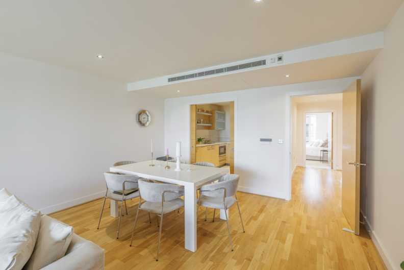Apartment in Walham Green, Hammersmith and Fulham, England 4 - 17055298