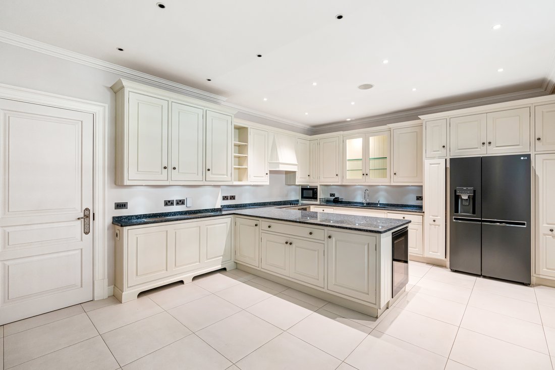 Apartment in Belgravia, Westminster, England 5 - 17049533