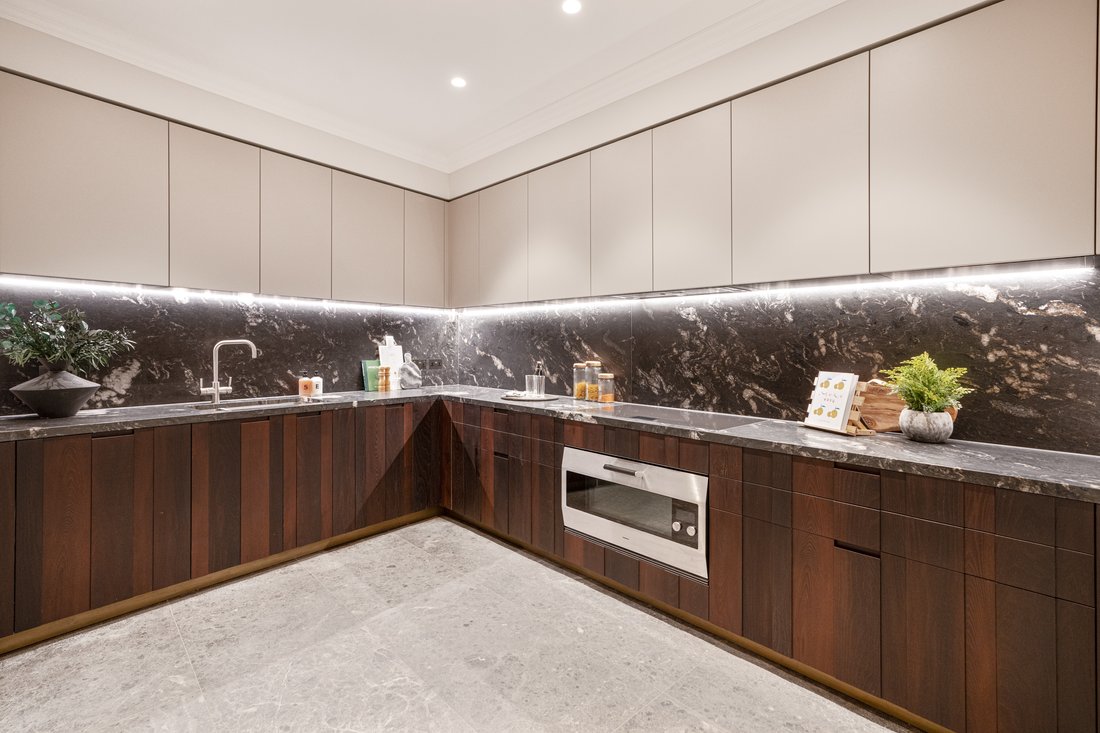 Apartment in Knightsbridge, Kensington And Chelsea, England 2 - 17048321