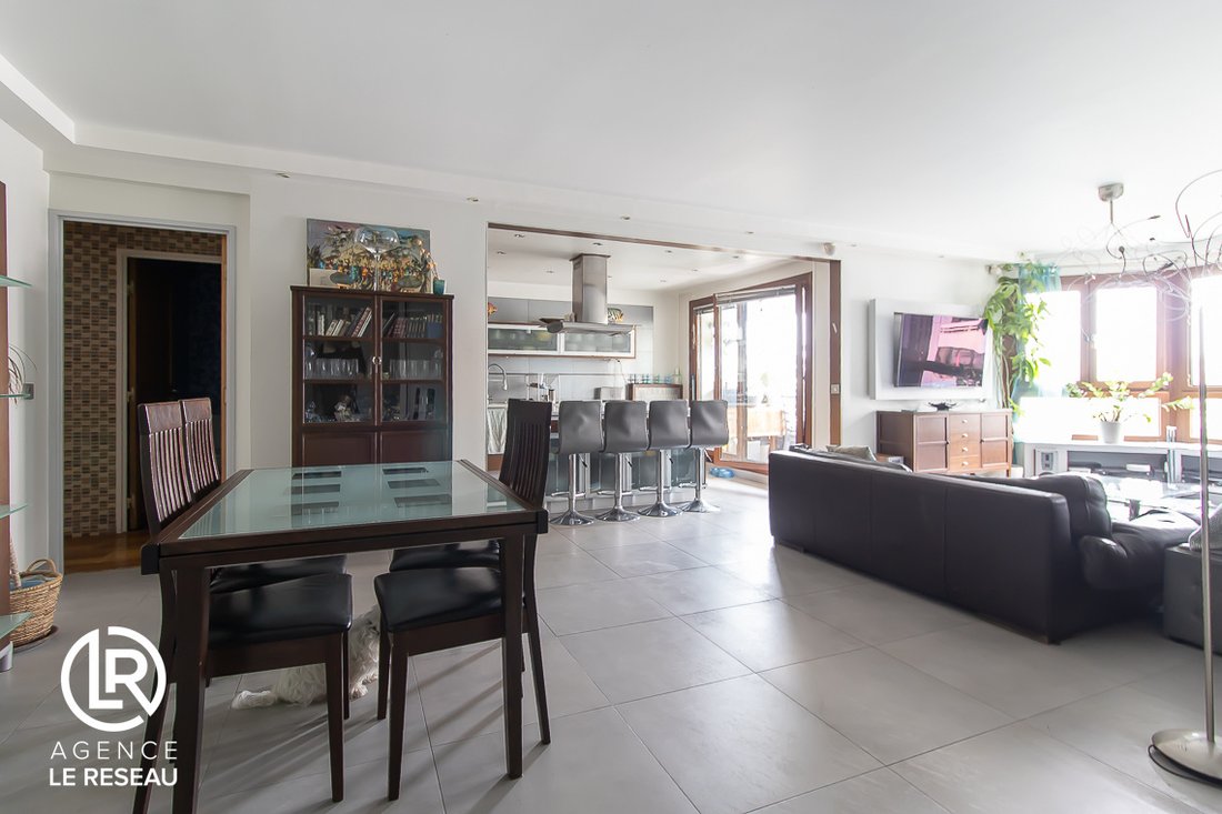 Apartment in Hôtel de Ville-Planchette, Levallois-Perret, France 1 - 17058632
