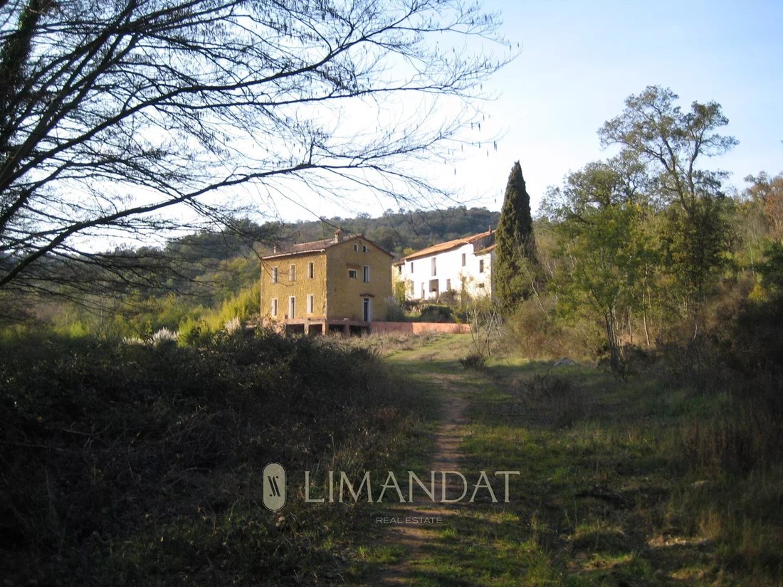 Estate in Exterieurs, Frejus, France 2 - 15997212