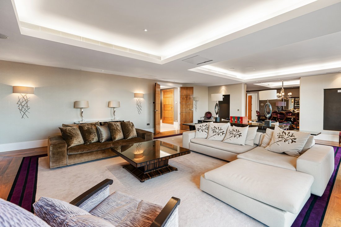 Apartment in Hampstead Garden Suburb, Barnet, England 3 - 17049749