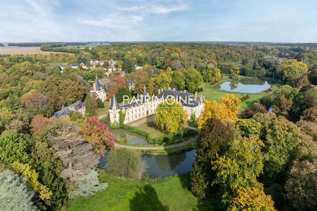 Villa in Auneau-Bleury-Saint-Symphorien, Centre-Val de Loire, France 2 - 17048007