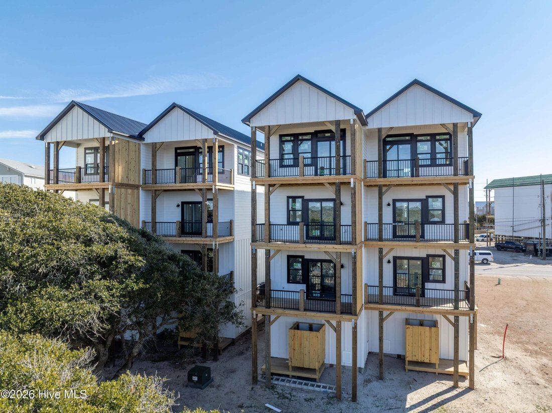 House in Surf City, North Carolina, United States 4 - 17055692