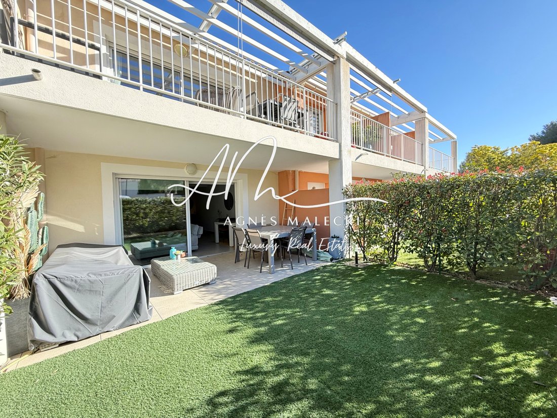 Apartment in Nord, Cavalaire-sur-Mer, France 3 - 16623339