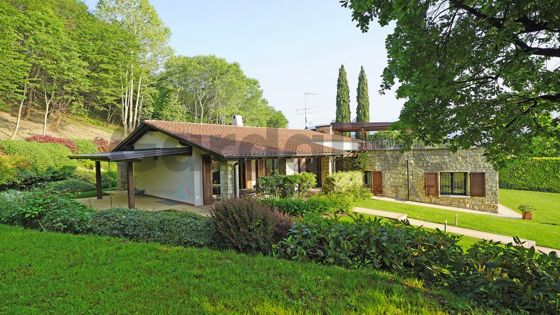 Villa in San Felice del Benaco, Lombardy, Italy 2 - 17051935