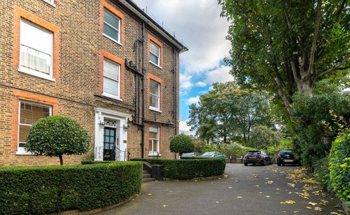 Apartment in Hampstead, Camden, England 1