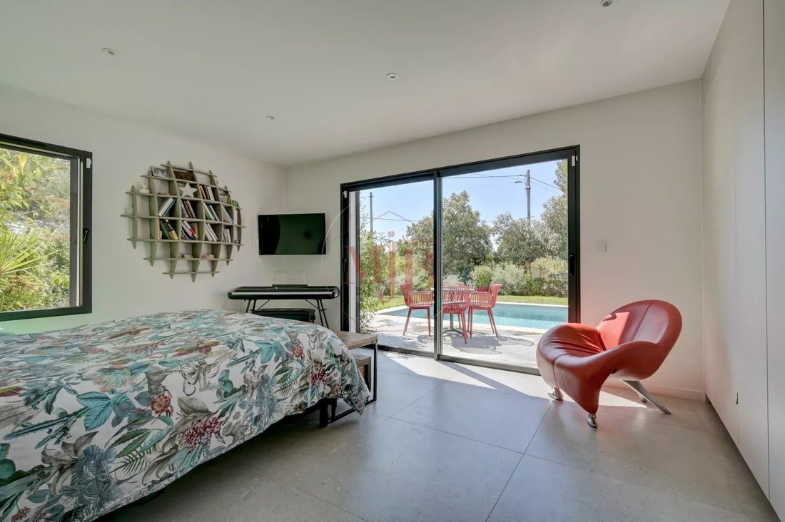 Villa in Zone Urbaine, Lambesc, France 5 - 17049148