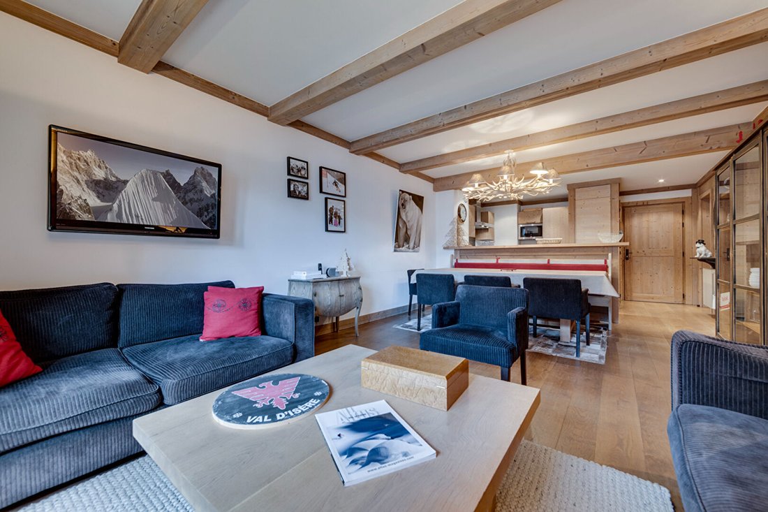 Apartment in Val-d'Isere, Auvergne-Rhône-Alpes, France 3 - 17048004