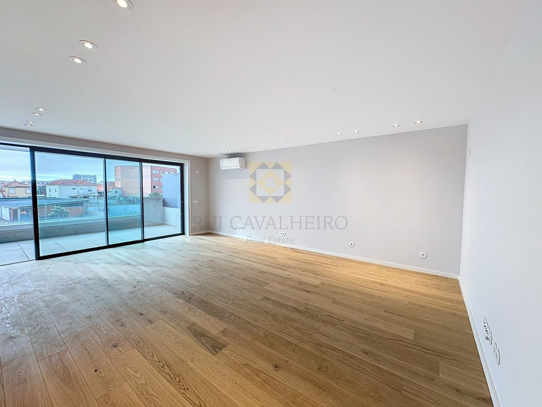Apartment in Matosinhos e Leca da Palmeira, Porto District, Portugal 5 - 17054083
