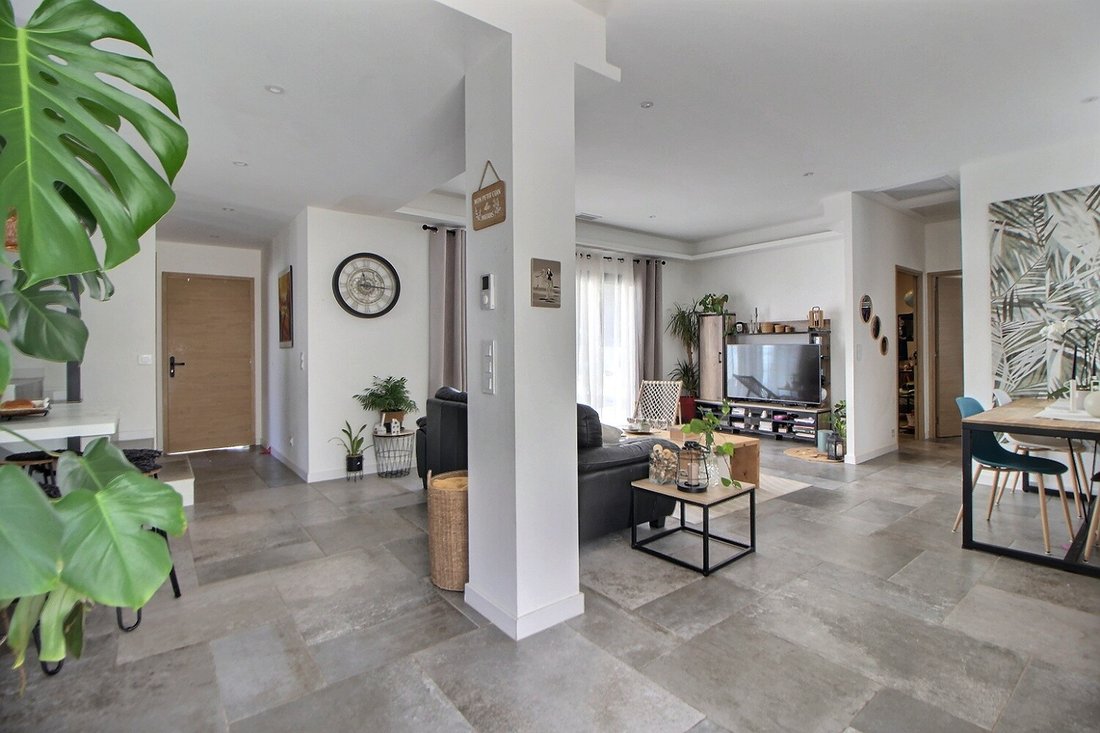 Villa in Trans-en-Provence, Provence-Alpes-Côte d'Azur, France 4 - 17047860