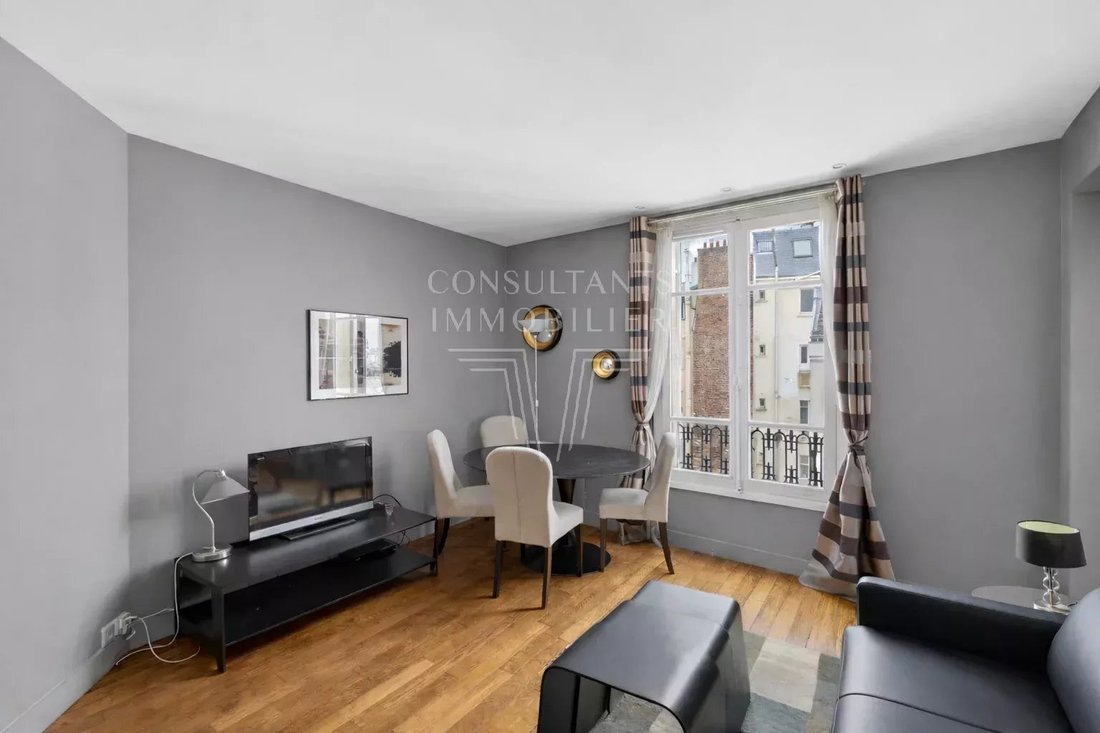 Apartment in Saint James-Général Koenig, Neuilly-sur-Seine, France 4 - 16740062