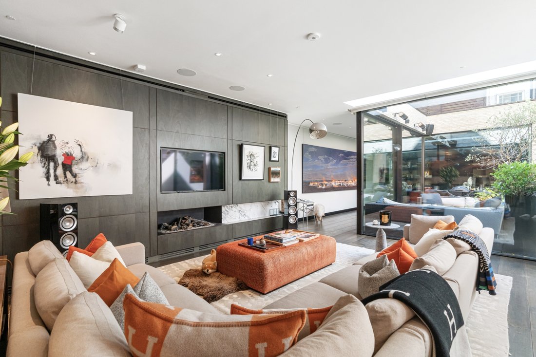 Apartment in Brompton, Kensington And Chelsea, England 3 - 17049461