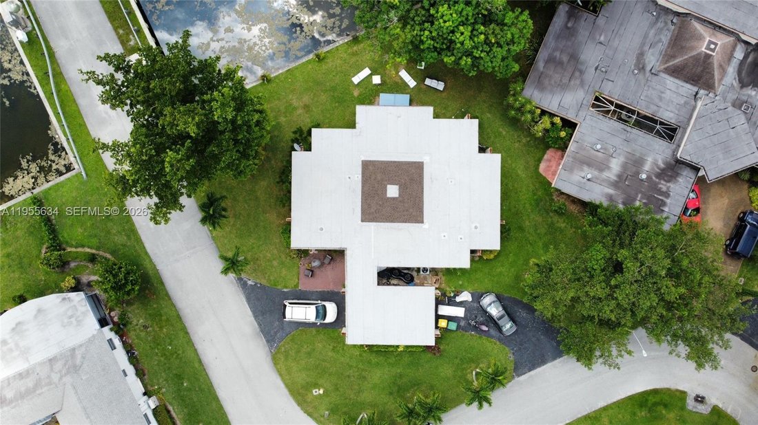 House in Coral Springs, Florida, United States 5 - 17051763