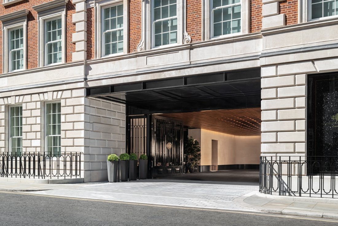 Apartment in Mayfair, Westminster, England 1 - 17048229