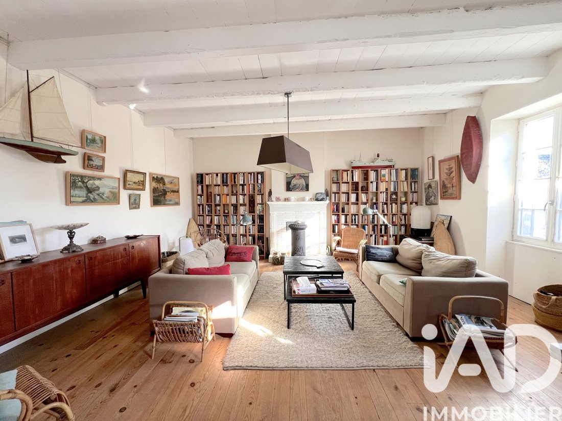 House in Saint-Georges-d'Oleron, Nouvelle-Aquitaine, France 2 - 17056155