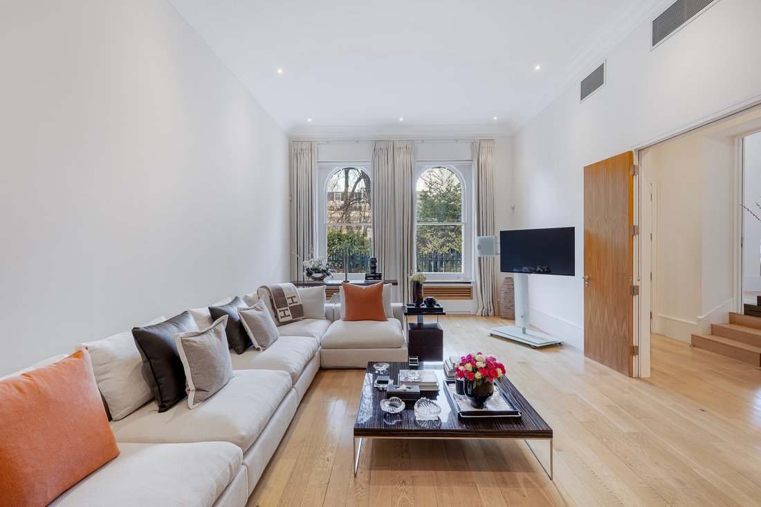 Apartment in Hyde Park, Westminster, England 2 - 17049716