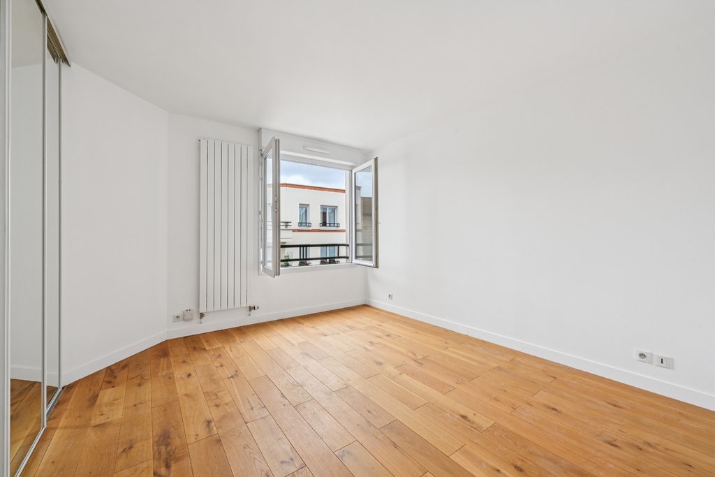Apartment in Plateau Ouest, Suresnes, France 5 - 17049113
