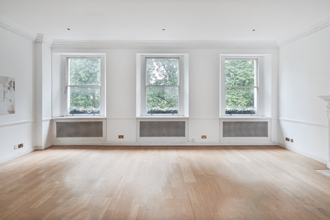 Belgravia, Westminster, England 4 - 17048264