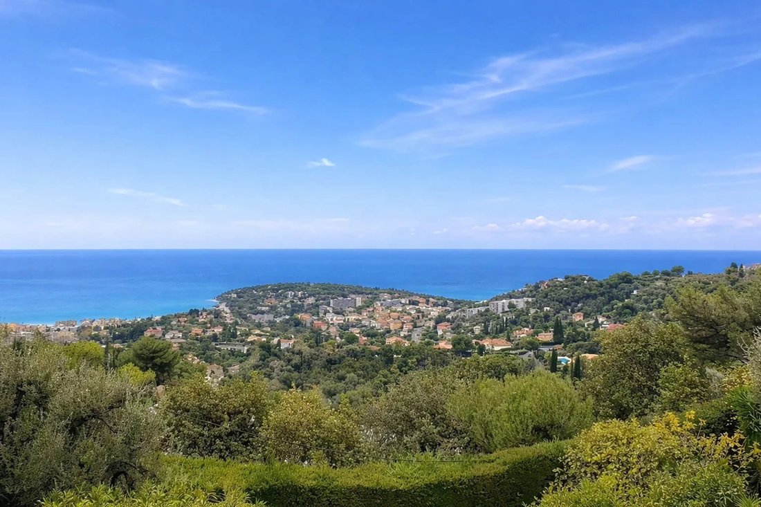 Villa in Village-Cros de Caste-Coupiere-Mont Gros, Roquebrune-Cap-Martin, France 4 - 17053675