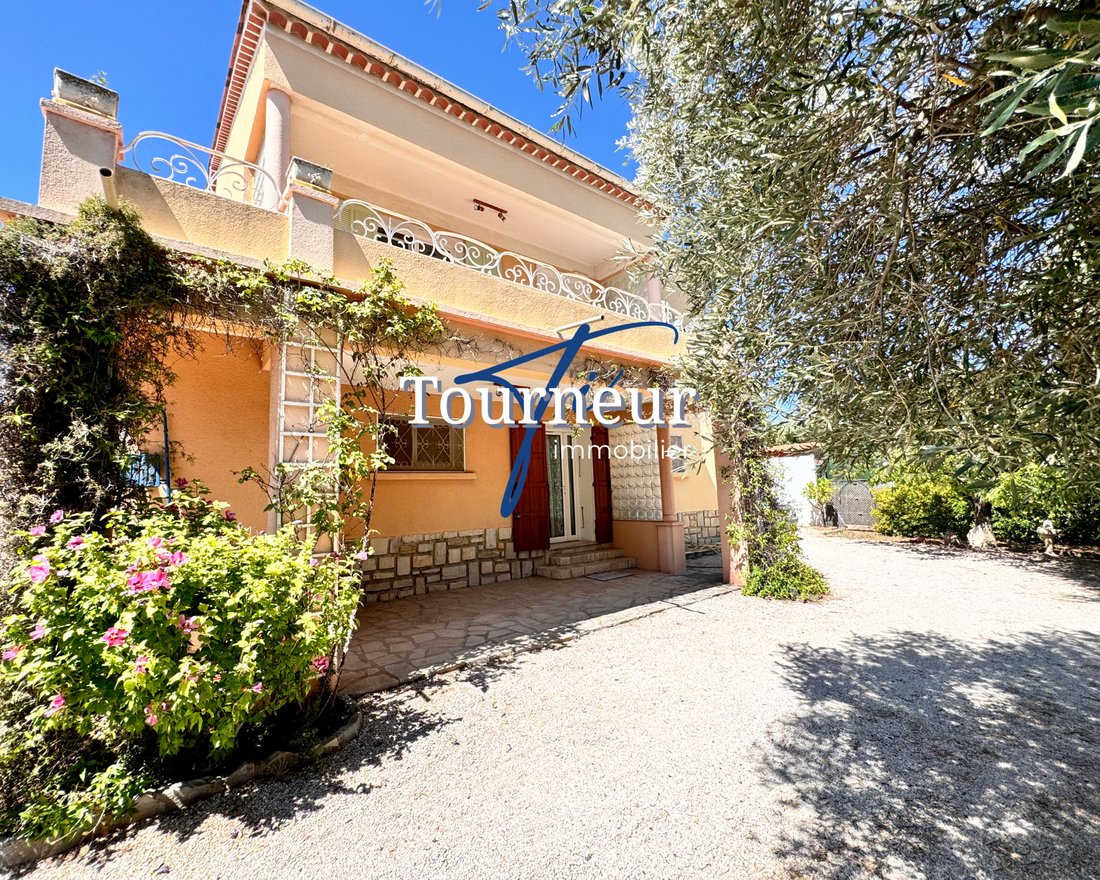 Villa in Nord, Sanary-sur-Mer, France 2 - 17051220
