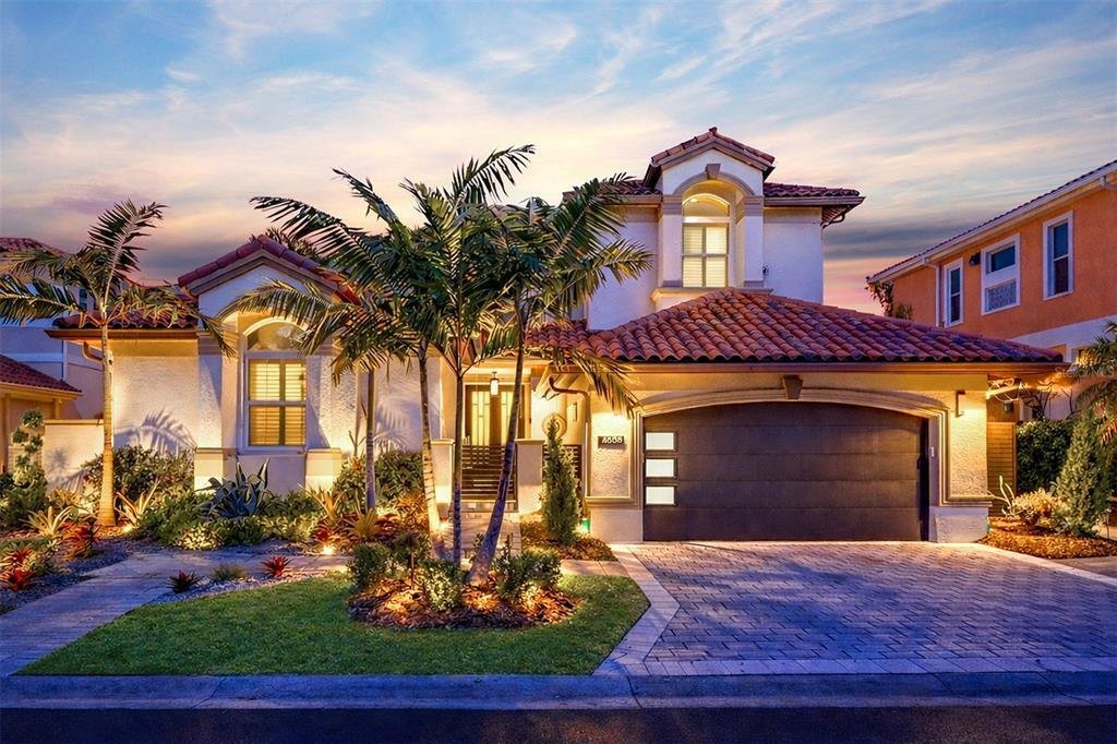 House in St. Petersburg, Florida, United States 1 - 17047396