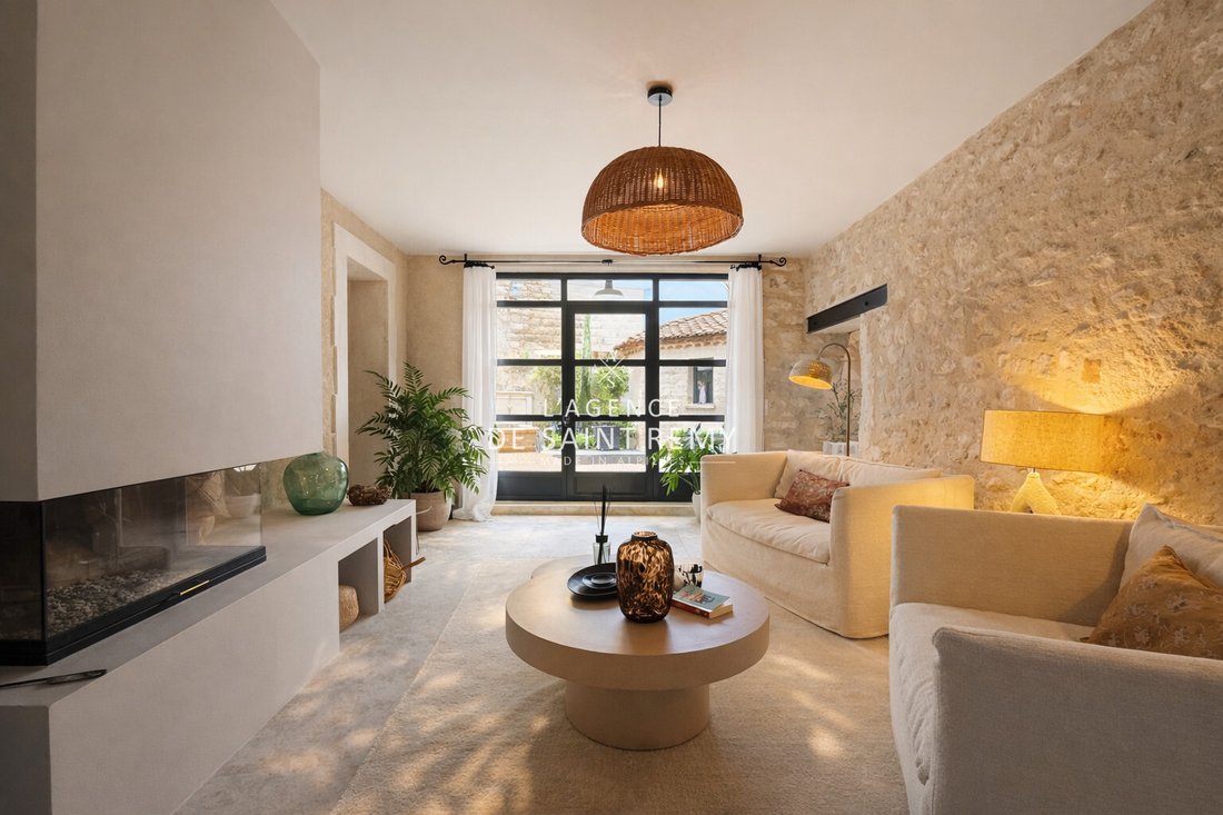 Villa in Saint-Rémy-de-Provence, Provence-Alpes-Côte d'Azur, France 2 - 16997040