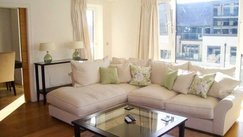 Apartment in Walham Green, Hammersmith and Fulham, England 2 - 17055509