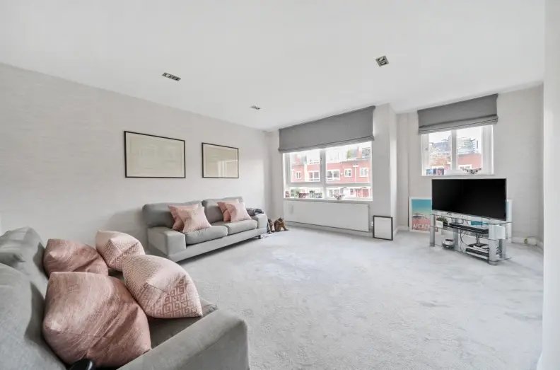 Townhouse in Swiss Cottage, Camden, England 2 - 17055187