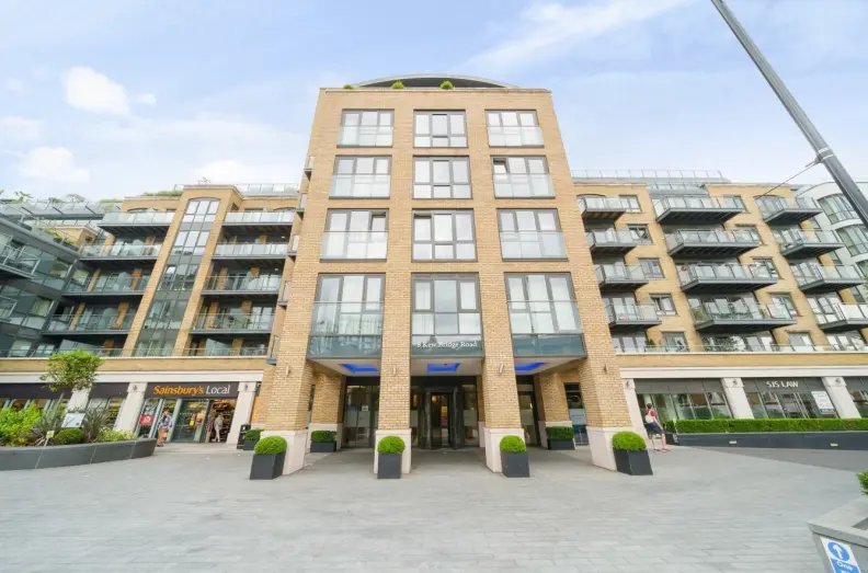 Apartment in Little Ealing, Hounslow, England 1 - 17055476