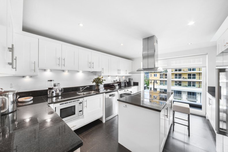 Apartment in Walham Green, Hammersmith and Fulham, England 4 - 17055461